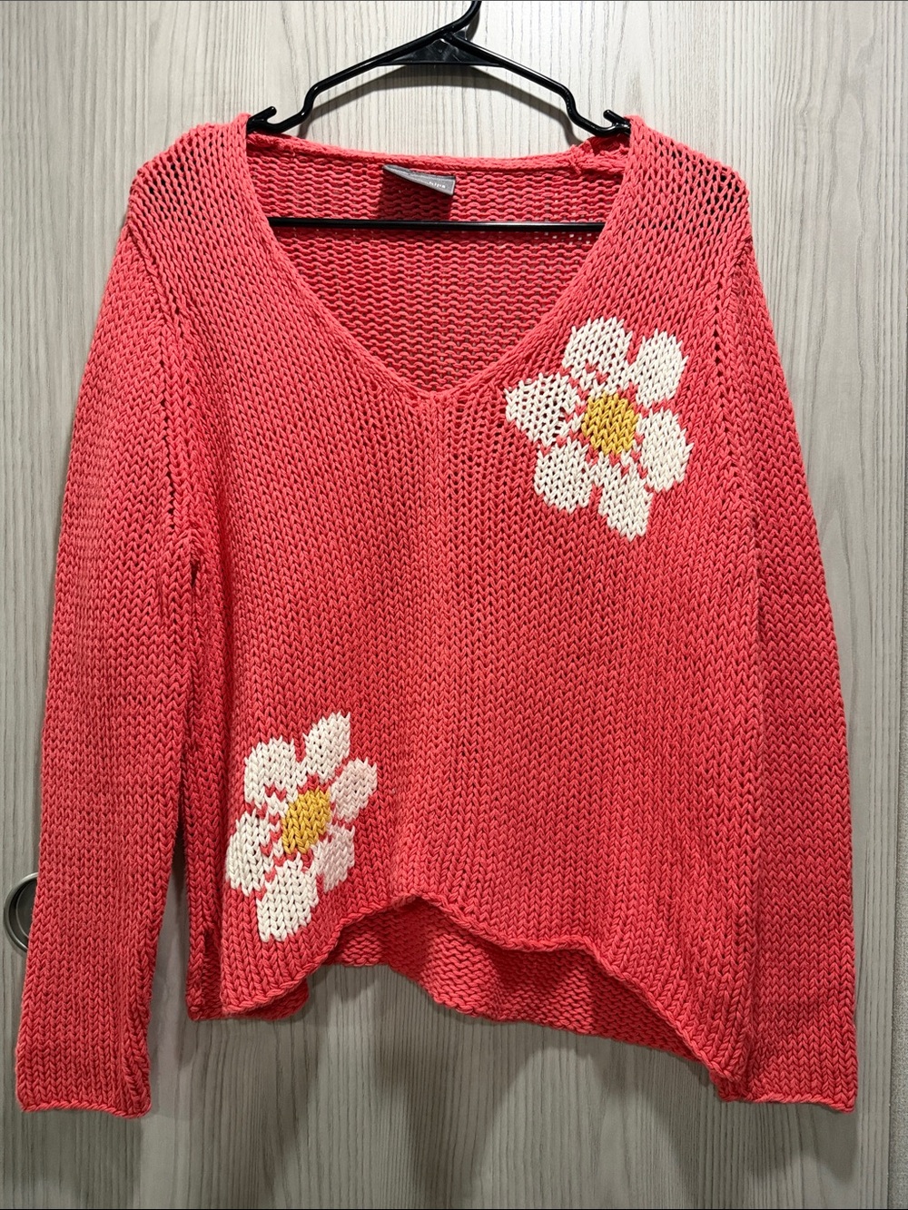 Wooden Ships Coral V-Neck Daisy Sweater